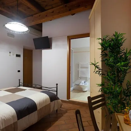 Carnevali Mj Guest house Loreto