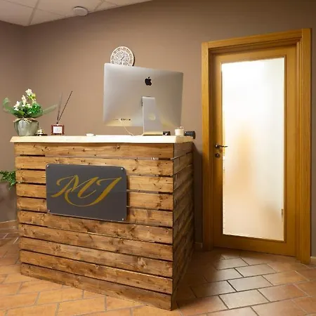 Carnevali Mj * Лорето