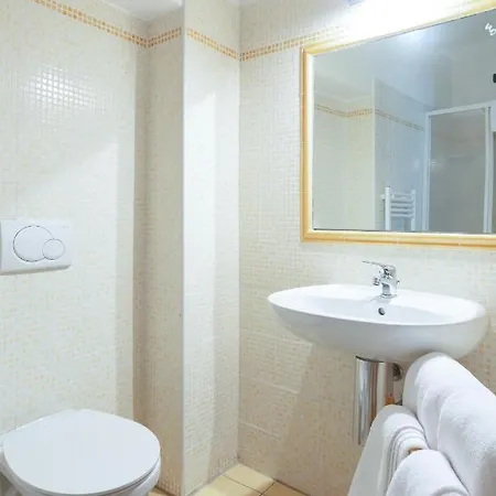 Carnevali Mj Guest house Loreto