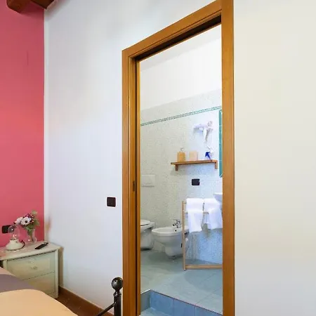 Carnevali Mj Guest house Loreto