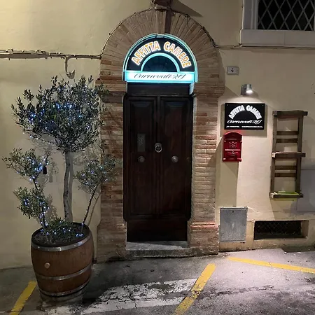 Carnevali Mj Guest house