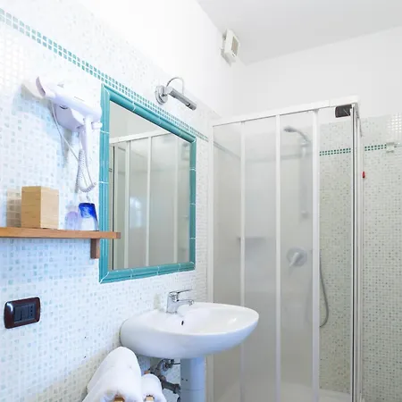 Carnevali Mj Gæstehus